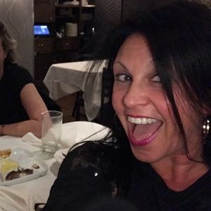 Meet your Posher, Peri